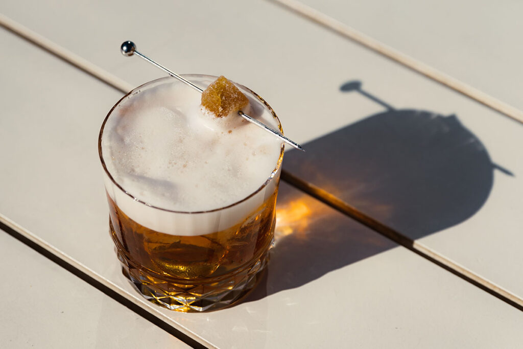 Cocktail Sagan High-Tea à la carte du restaurant Les Toits de l'Hôtel de Paris Saint-Tropez