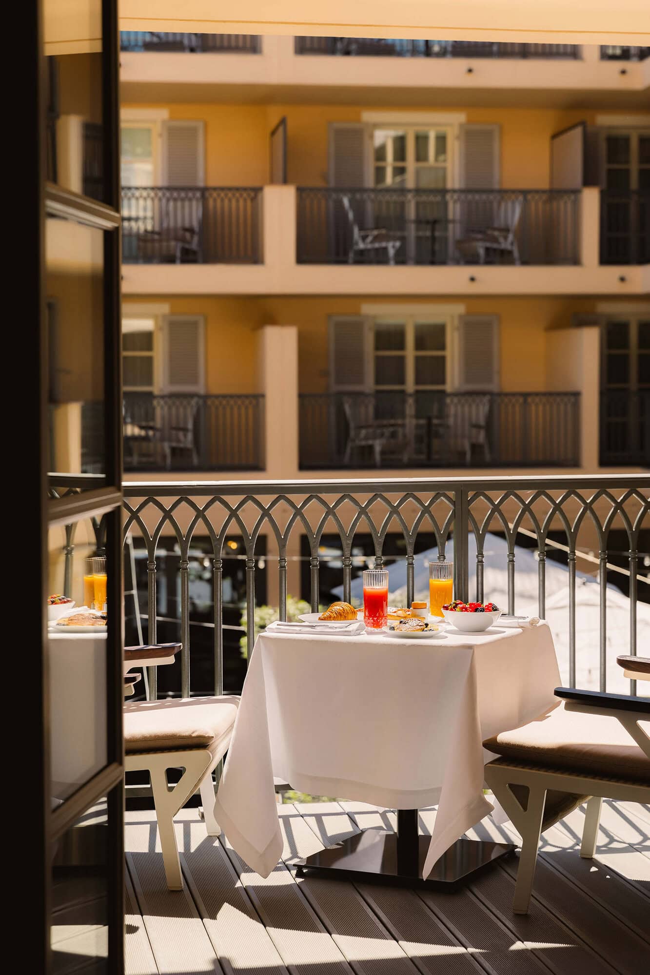 Hôtel-de-Paris-Saint-Tropez---Chambre-Patio-Terrasse---Crédit-Auriane-Sanchez-(2)